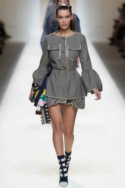Look 1